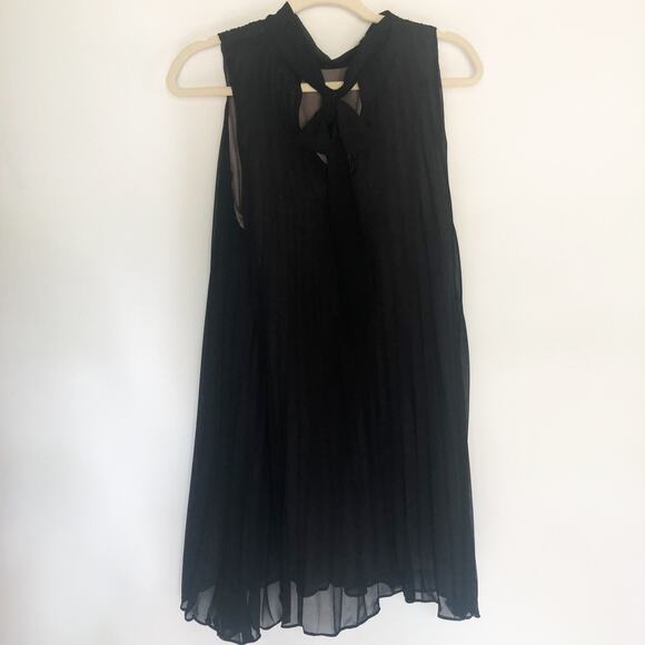 BB Dakota Mini Dress High Neck Pleated Black Dress Medium - Picture 4 of 4